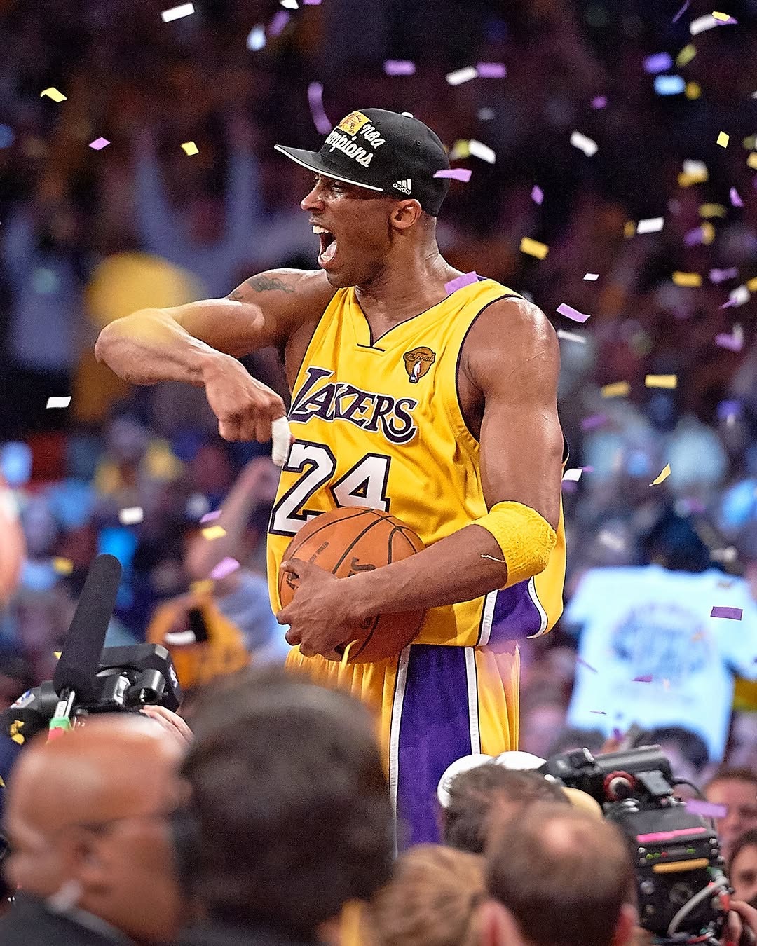 8/24. Mamba forever. 🐍💜💛📸: John W. M