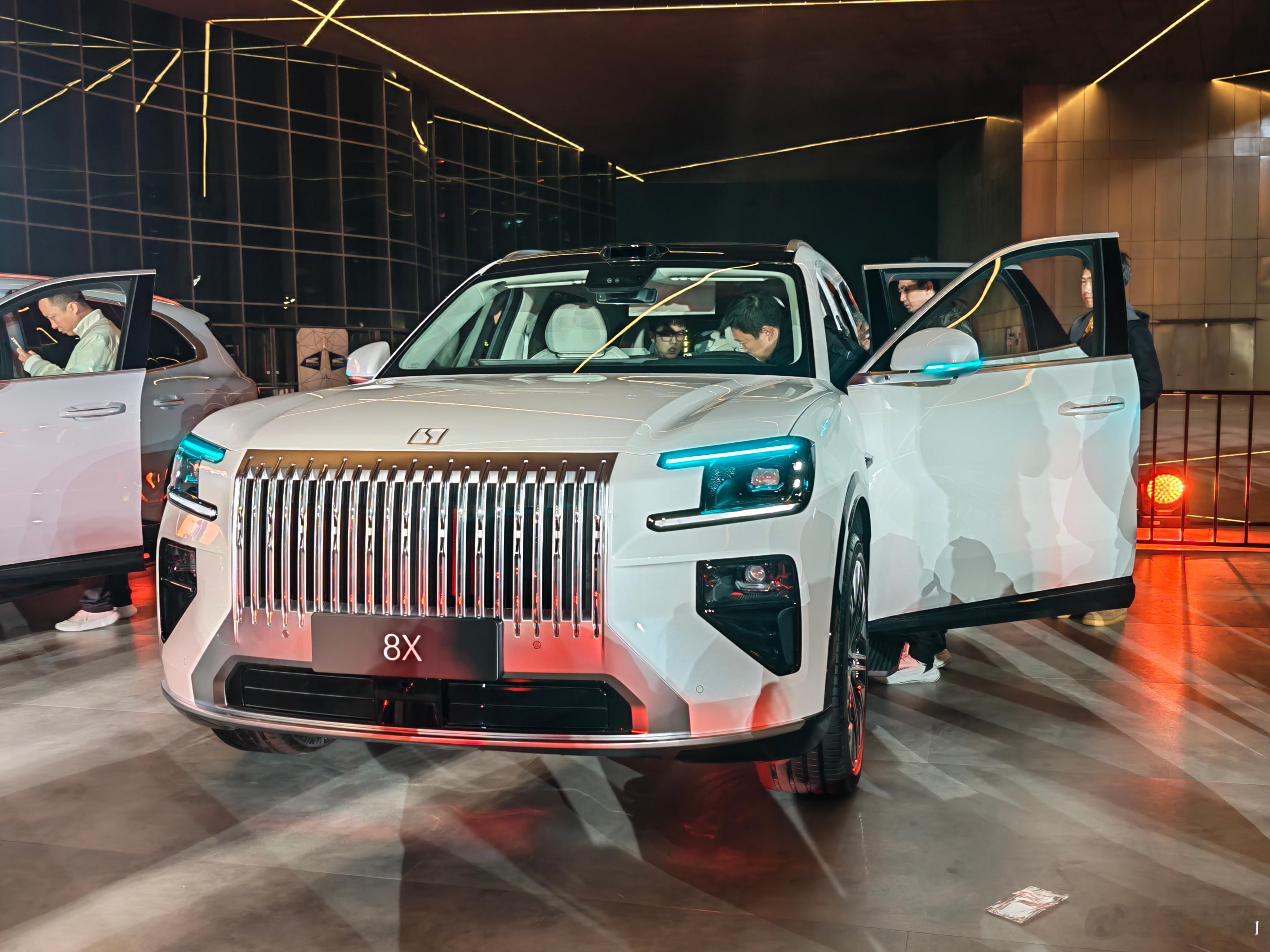 极氪8X技术沟通会，看看会带来哪些技术亮点。 上海·张江科学会堂