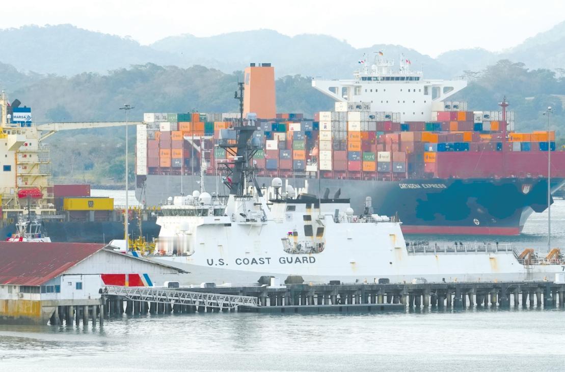 搬起石头砸自己的脚！巴拿马这回真的吃瘪了 

在美国施压之下，强行撕毁合法港口合
