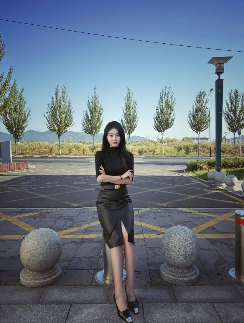 你读过最寂寞的一句诗词是什么识于微时，莫逆于心，守于经年.