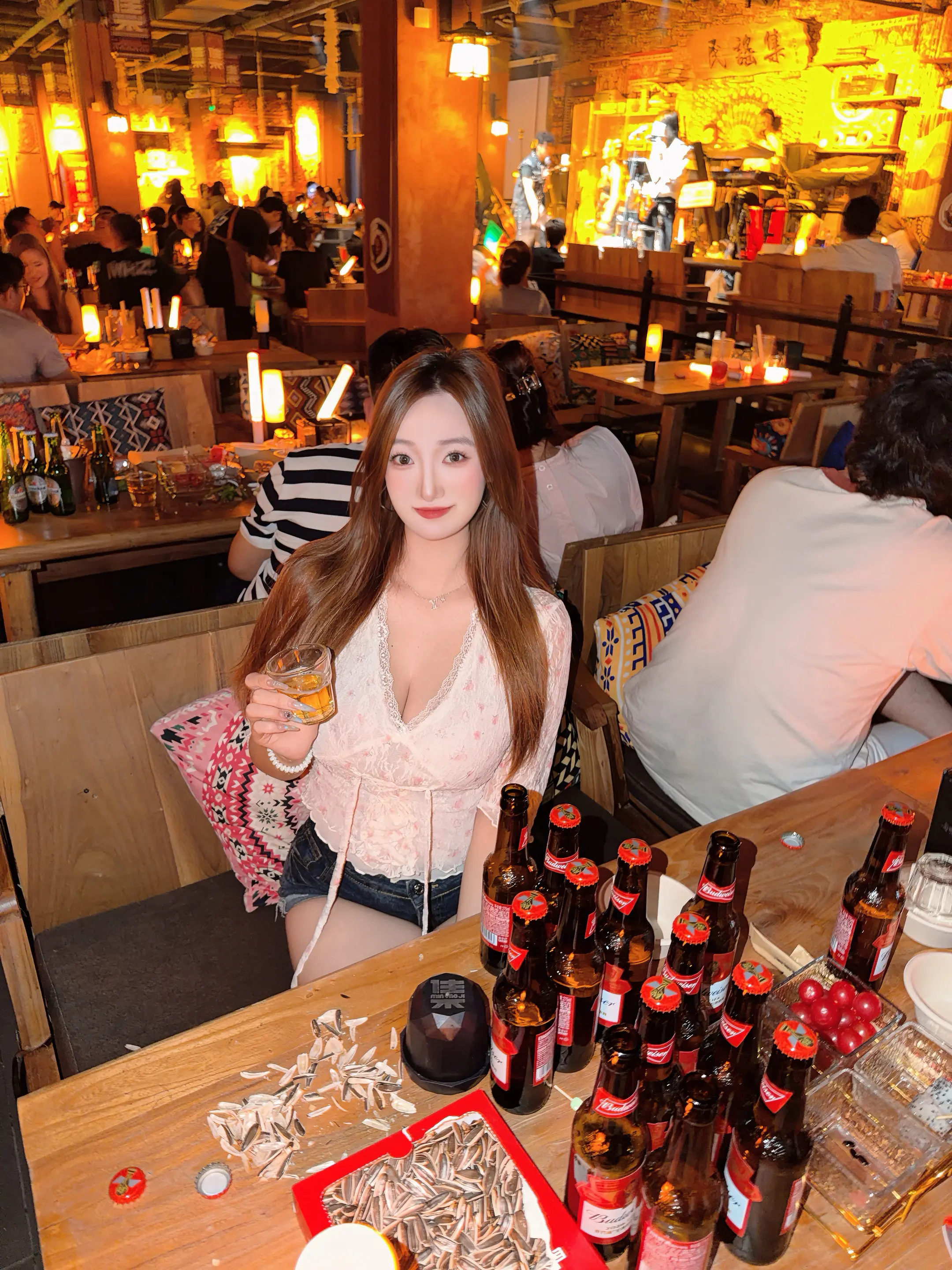 微醺感美女 清吧美女 微醺辣妹