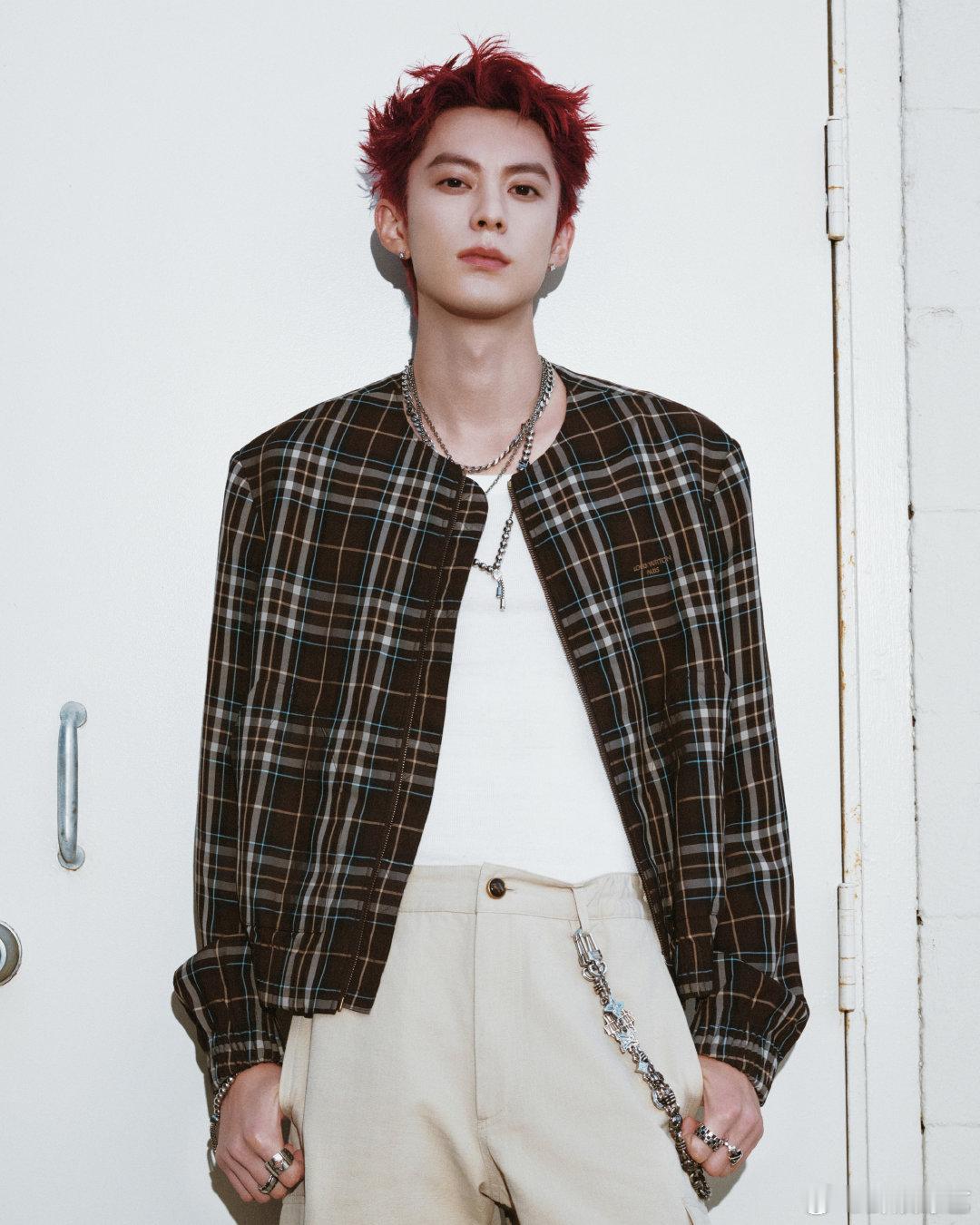 王鹤棣王鹤棣大年初四开工亲爱的客栈新年新气象！王鹤棣大年初四开工营业，《亲爱的客