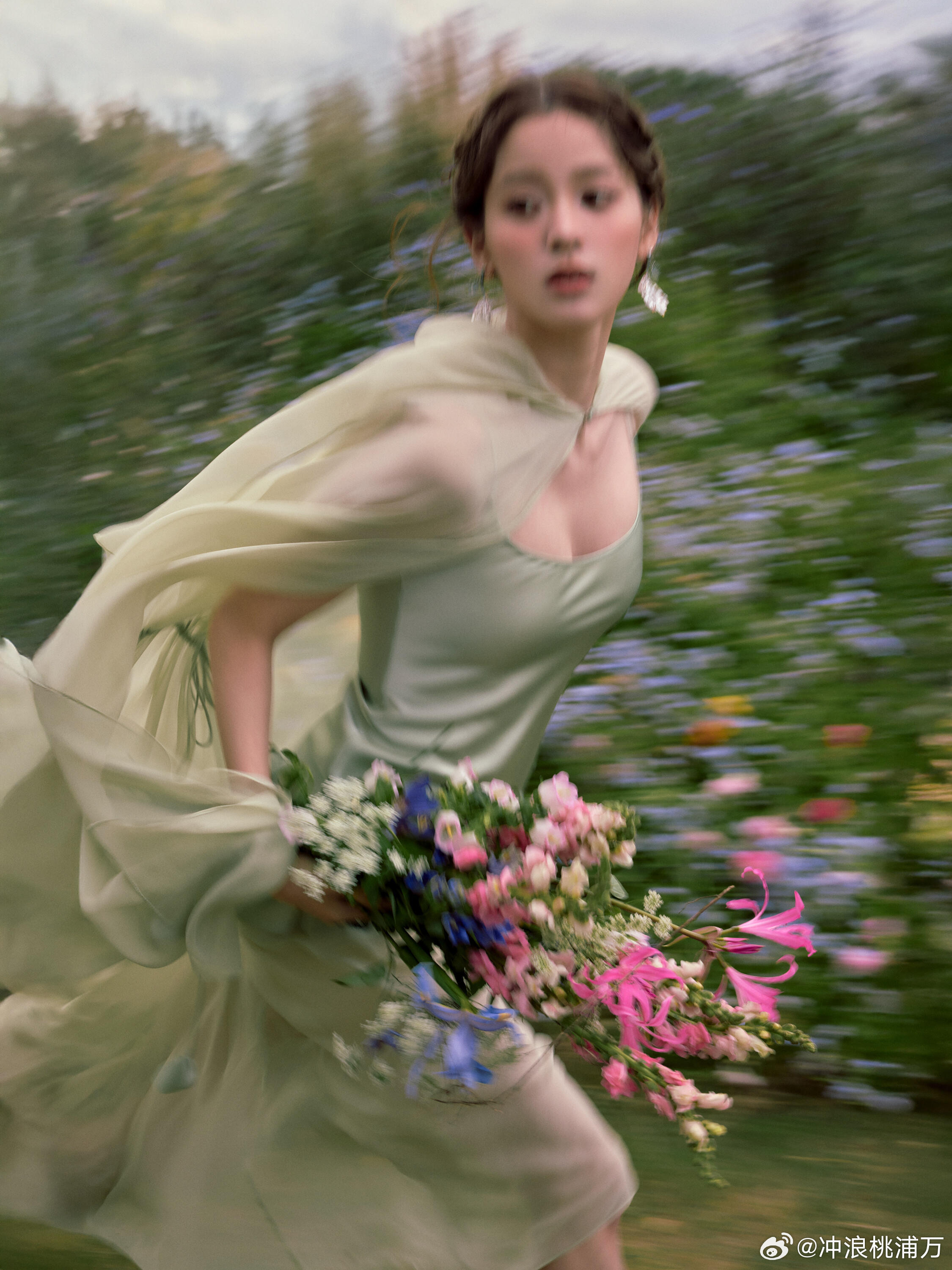 看欧阳娜娜的出发图是一种审美积累💐 ​​​