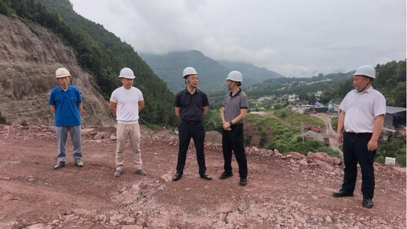 旺苍县东河镇开展三合水库安全专项检查
       
6月23日，旺苍县东河镇农