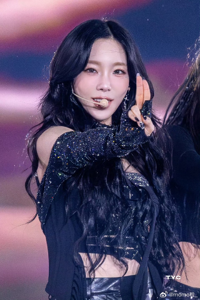 就不能直接夸人漂亮吗？像这个像那个，总感觉怪怪的 