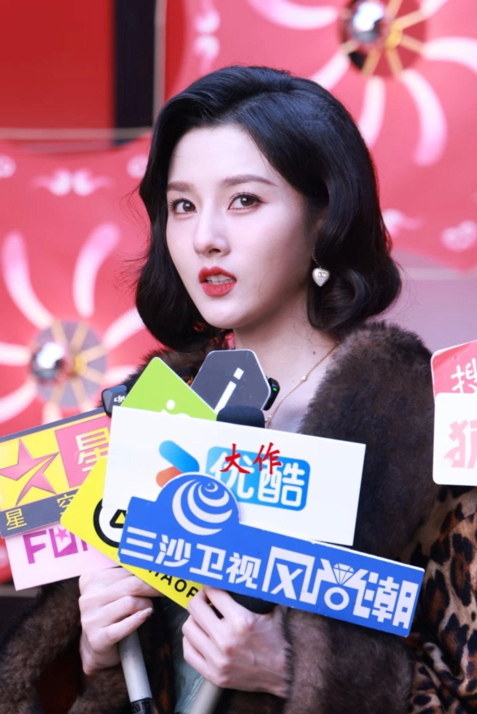 宋祖儿今日华伦天奴线下活动生图🈶 