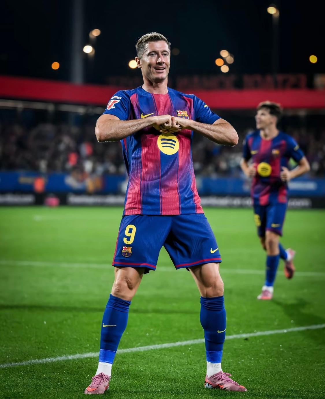 4月10日讯 近日，《米兰体育报》谈到了在联赛战绩回升之后，米兰若想进一步提升欧