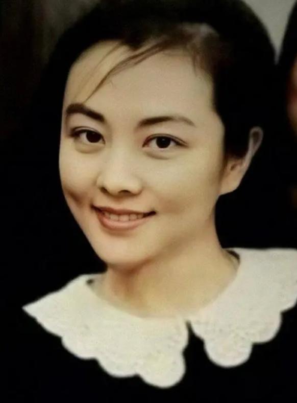 李健他老婆孟小蓓，清华女博士，结婚二十年，不买房，不生娃。这日子，多少人看懵了。