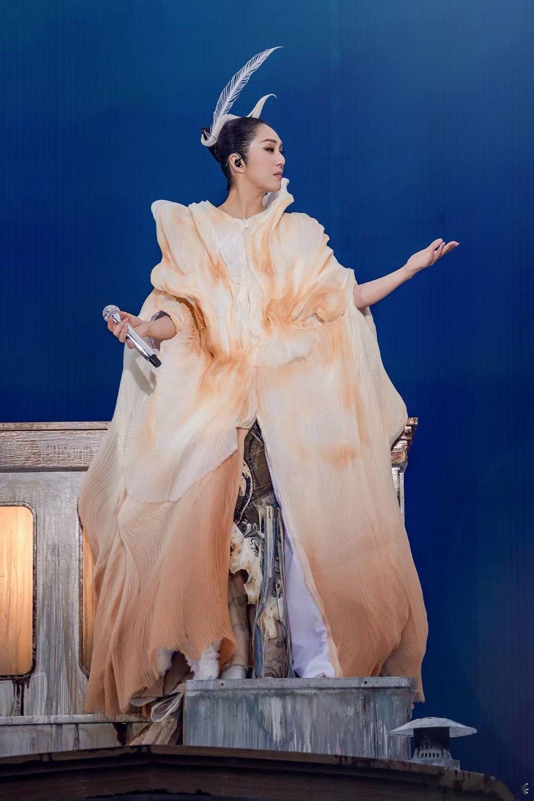 已经开始疯狂期待现场氛围！灯光亮起，音乐响起，一切都刚刚好。演出时间：2026年