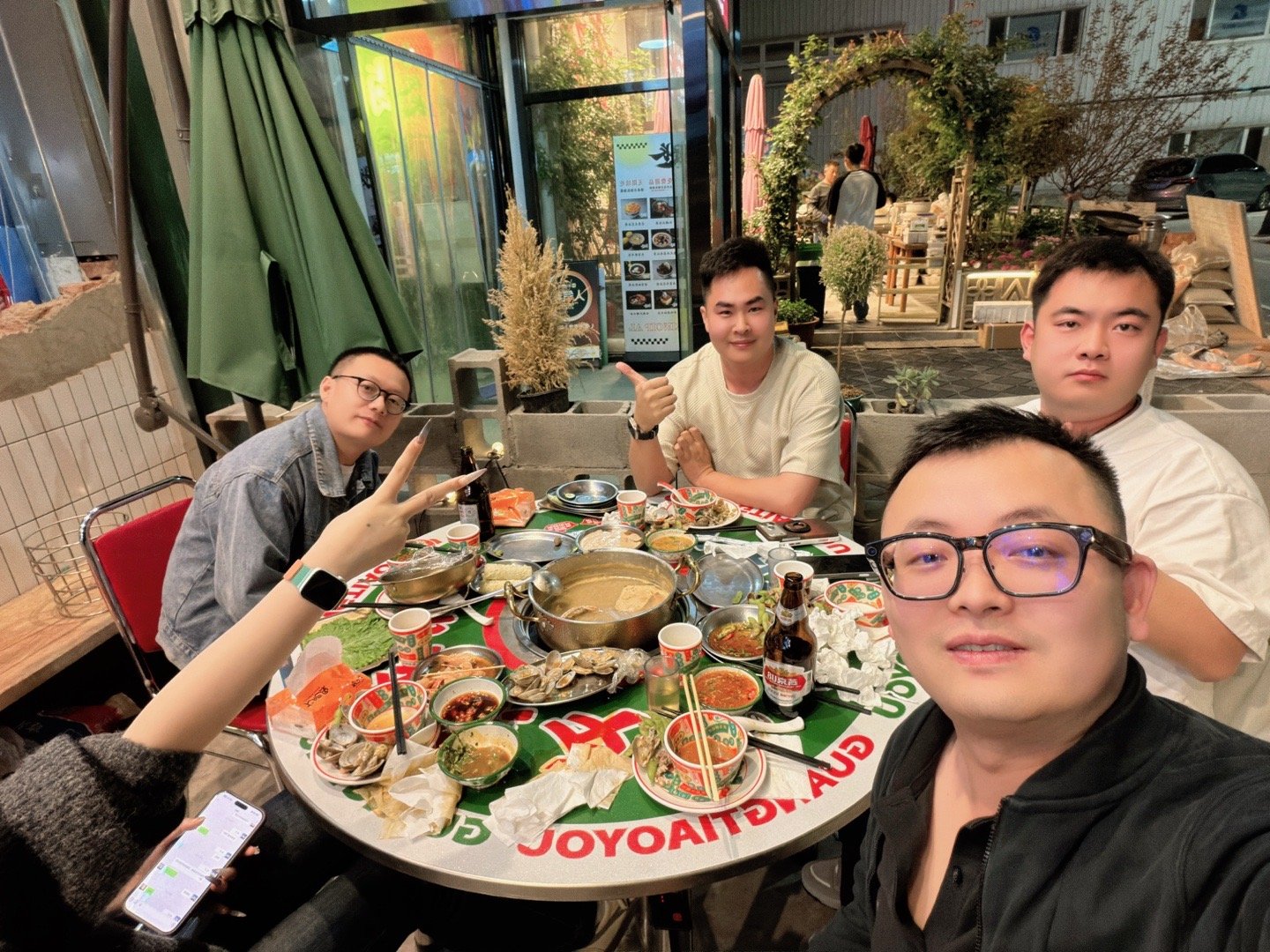 下次聚餐一定要把头发留回来噢 下次再喝大v聊车