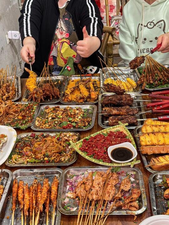 谁懂啊！东郊记忆这家烧烤我吃一次想一年