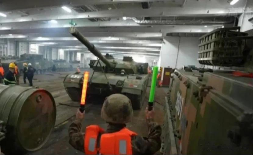 解放军有大动作？4艘大船南下台海，西方屏气凝神，时刻警惕

又是那个充满战争游戏