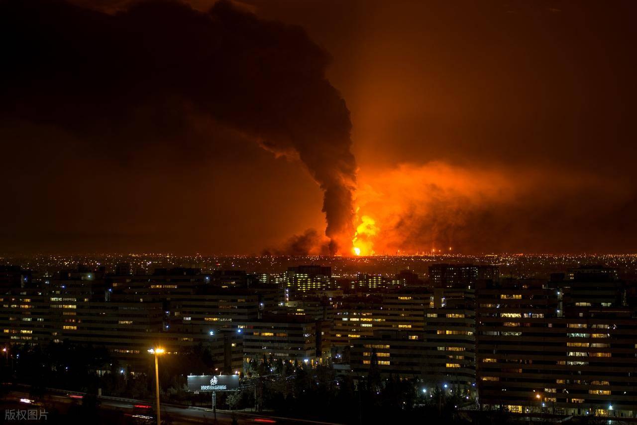 血色警示：从“导弹雨”看未来战争逻辑的剧变

当时间的指针拨向2026年3月，一