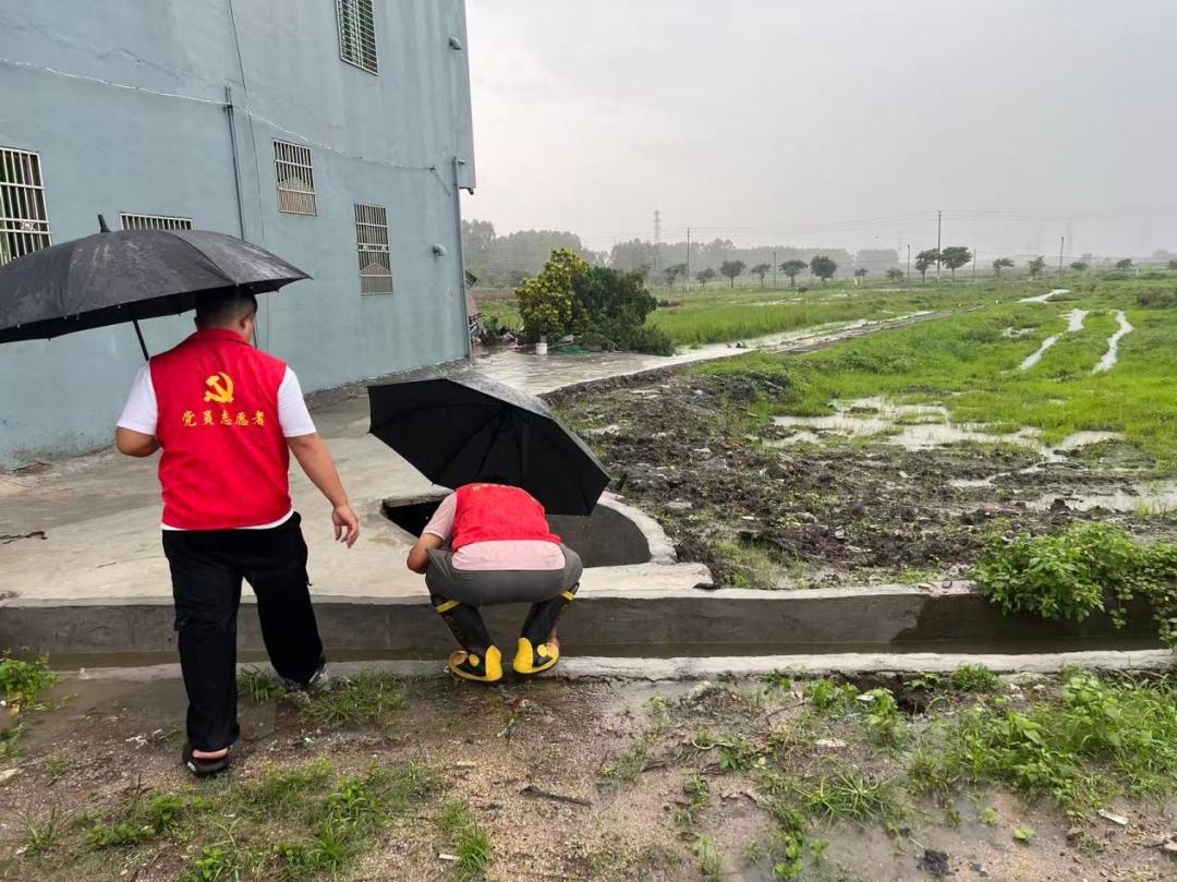 迎战“龙舟水”！他们在碣石行动....

 
 
 
 
 
 
 
 强降雨导
