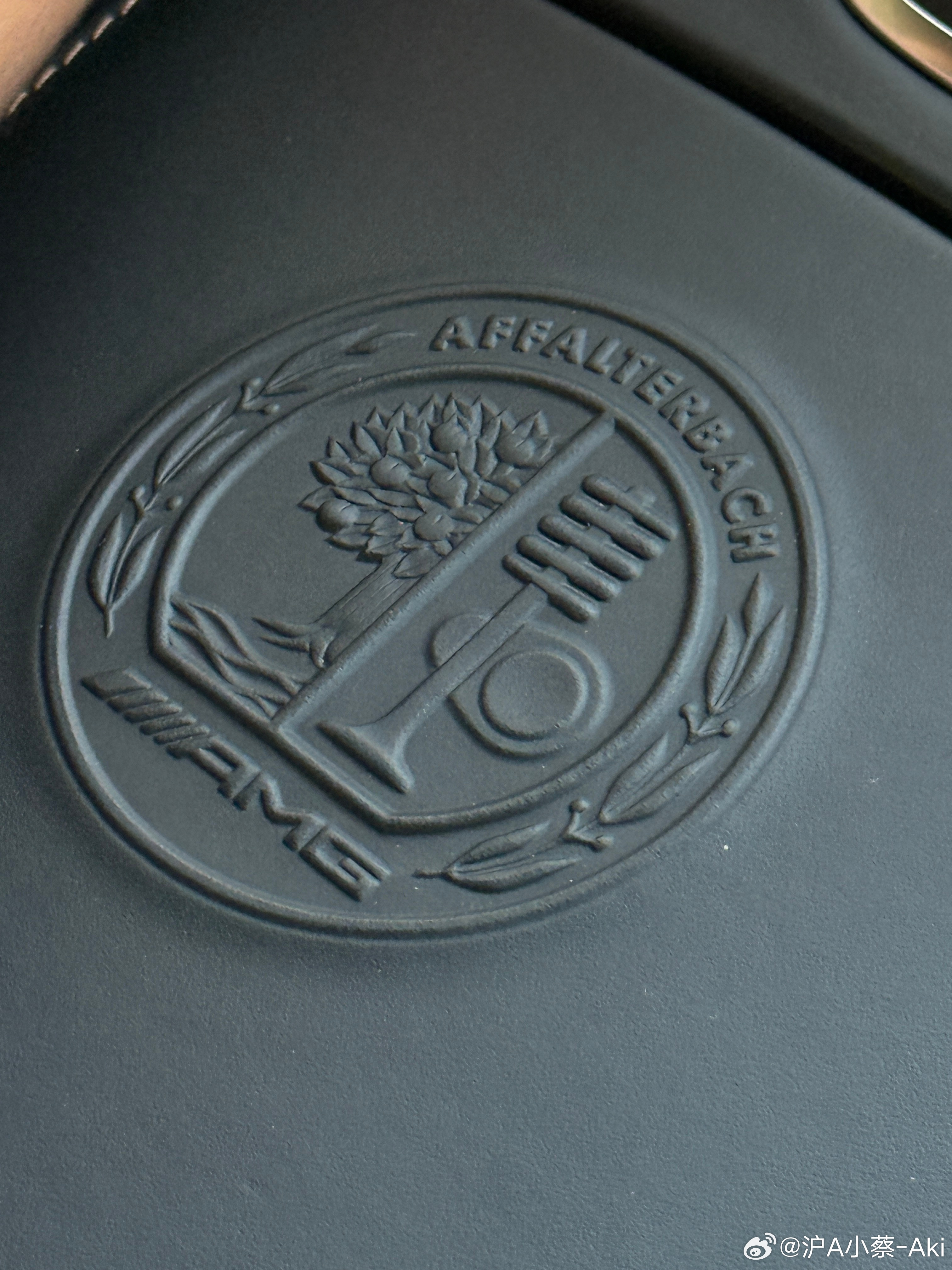 最近体验的车AMG含量有点高而且听说晚上还有更带劲的在等着我 