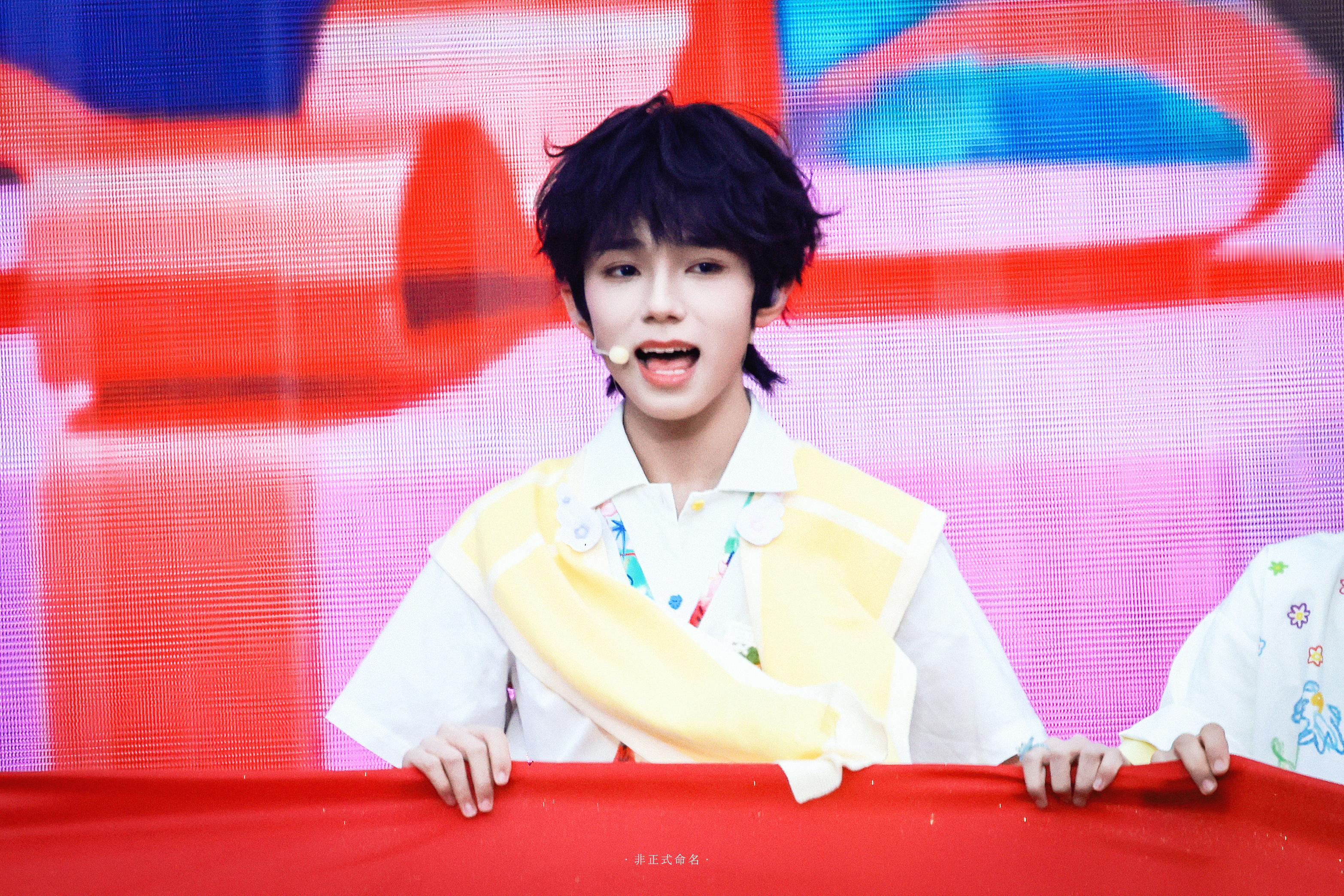 这两张好可爱啊 想亲