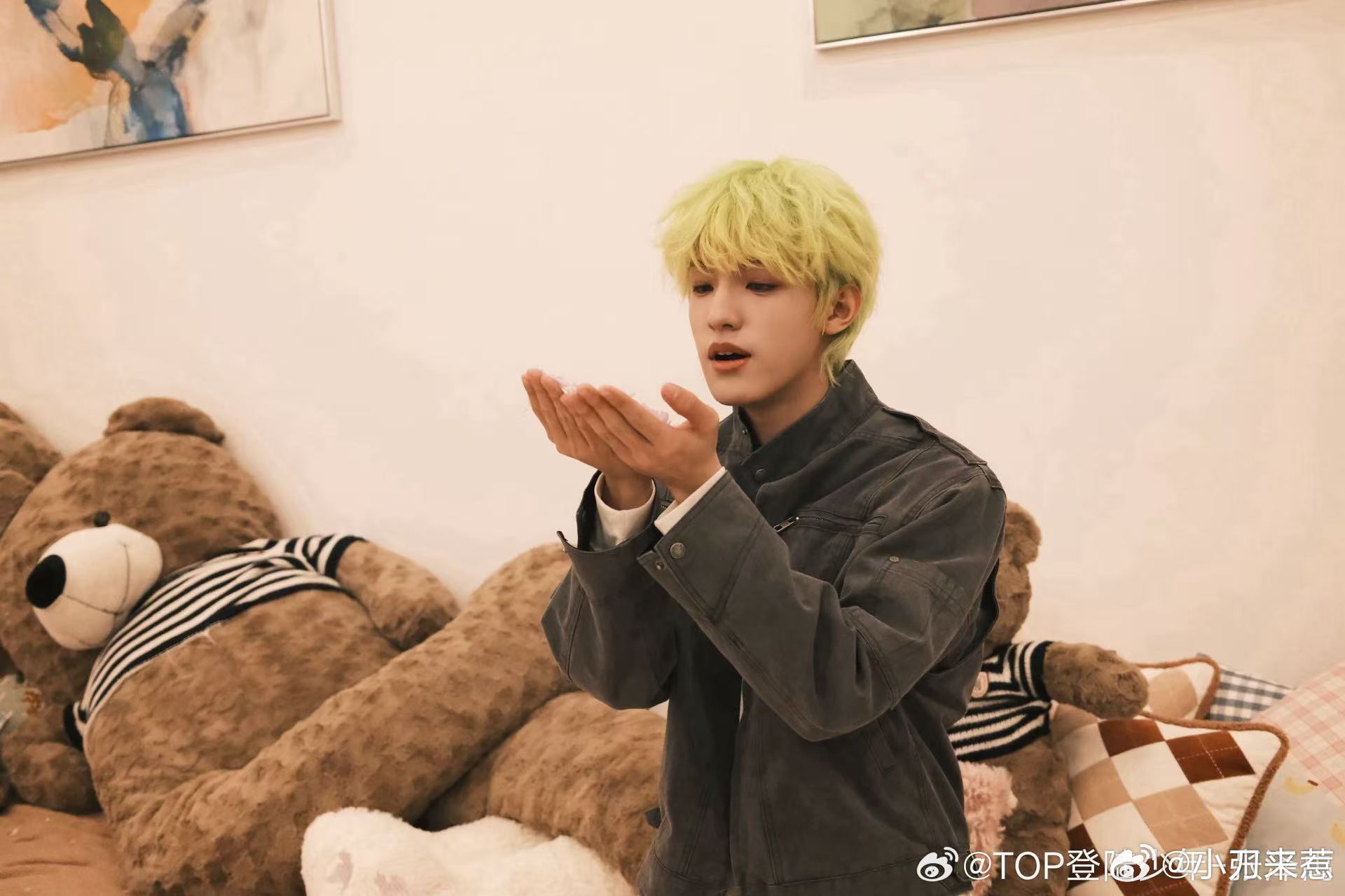 张泽禹演唱会总结 张泽禹真的很懂浪漫，不用华丽话术，一句爱大家，就把心意说得明明