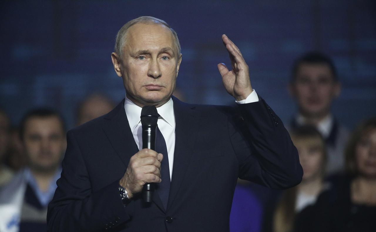 谁能想到73岁的俄罗斯总统普京，一份体检报告让全网都炸了。2025年11月19日