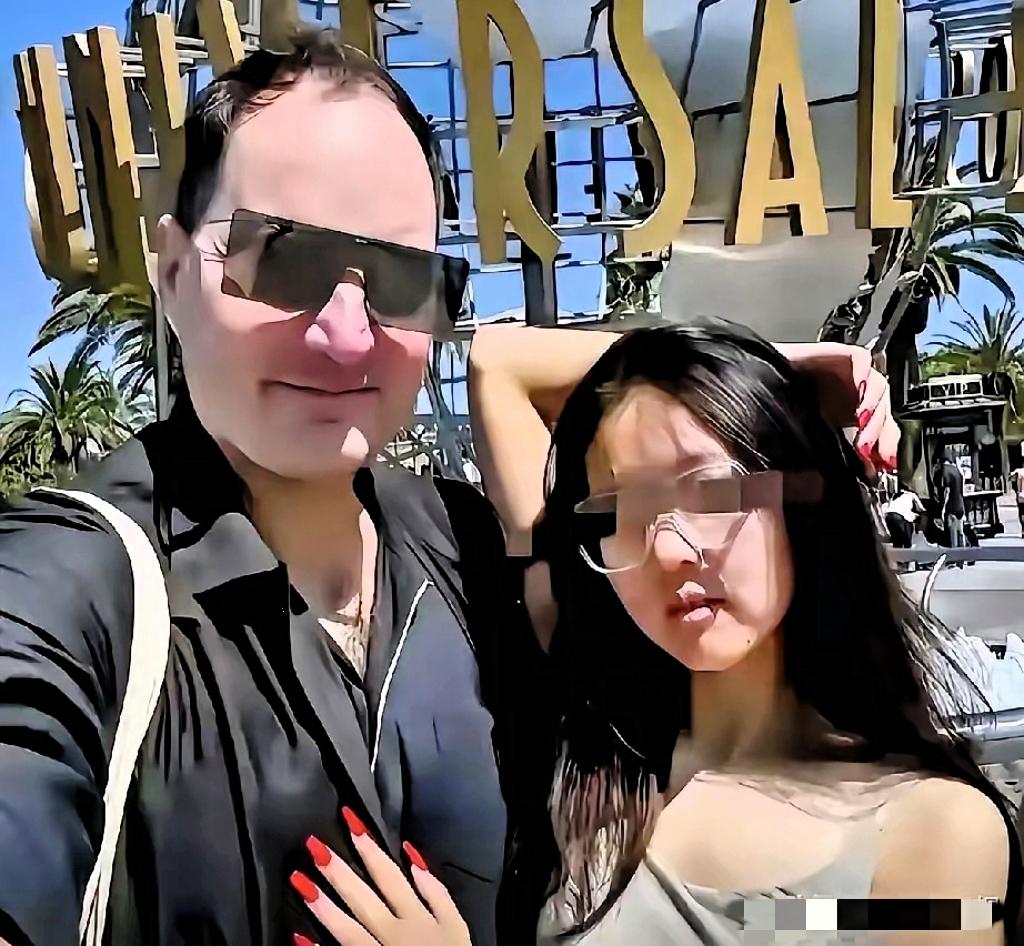 “牢A”的余波开始了。
哥们公司出个面试狠招，海归面试先测毛发。通知一下，面试者