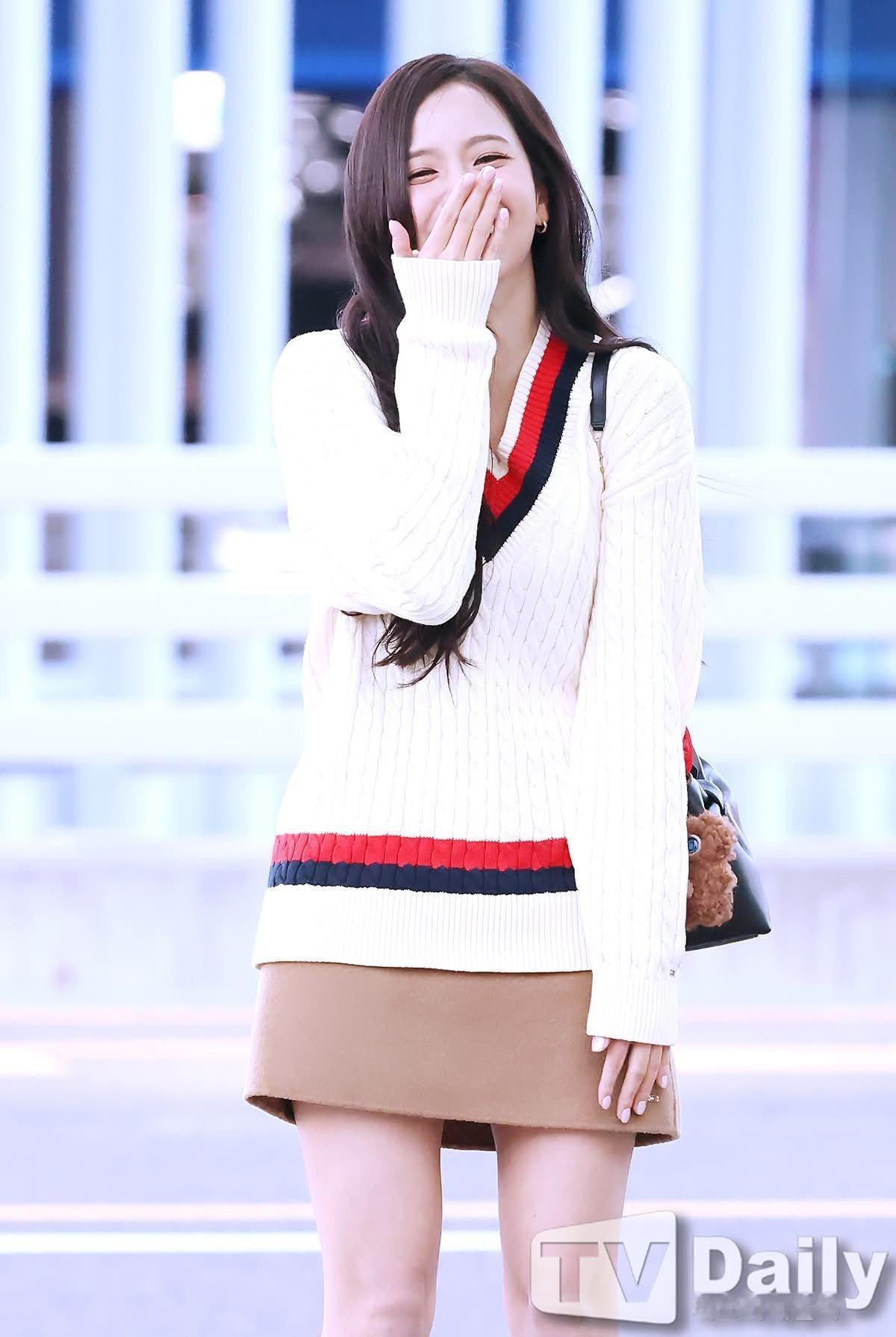 kimjisoo[超话] 今天的记者集体改行了呢金智秀新闻图美貌金智秀纽约时装周