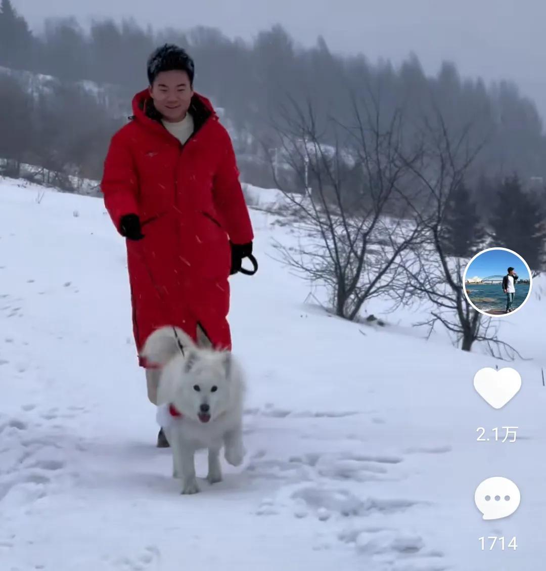董永辉已经回到陕西老家了。
他的抖音介绍不再是东方甄选售货员，而是勿意、勿必、勿