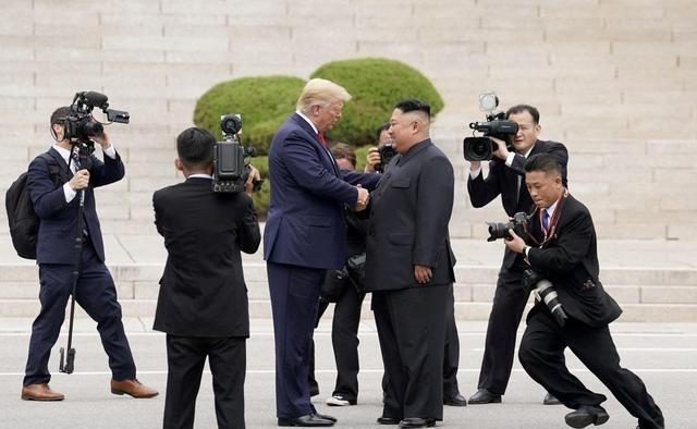 外媒报道分析：“美国在短短两个月内接连对委内瑞拉和伊朗发动军事行动，定点清除两国