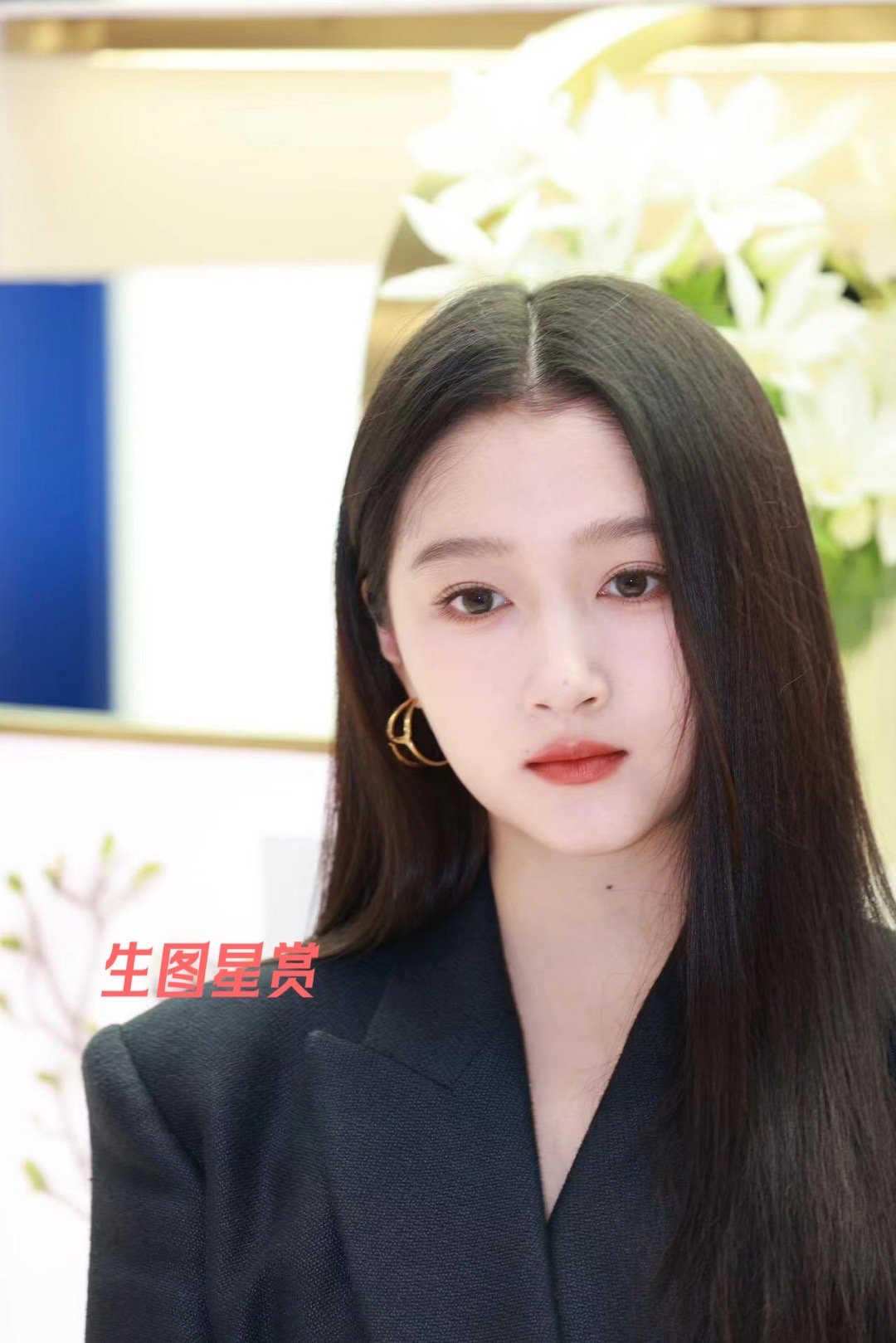 关晓彤广州天河城活动，干练西装造型霸道女总裁既视感⬛️[打call] | 248