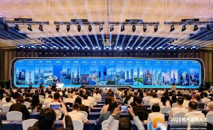 【成都跻身外籍人才眼中最具吸引力的中国城市top5】外籍人才眼中的宜居之城成都位