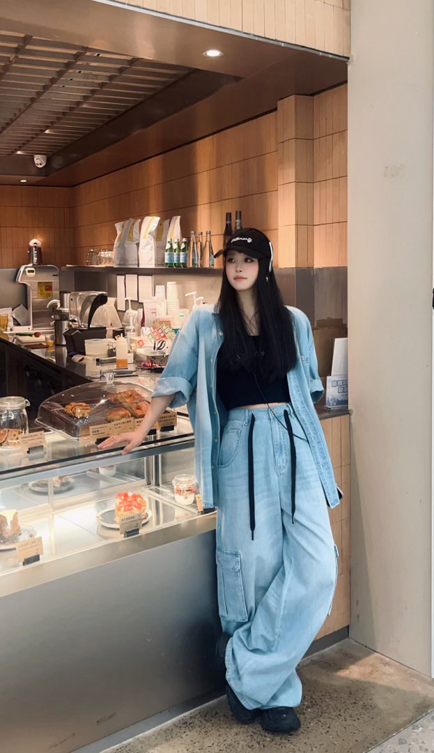 蓝色系穿搭OOTD 穿搭参考Vetements