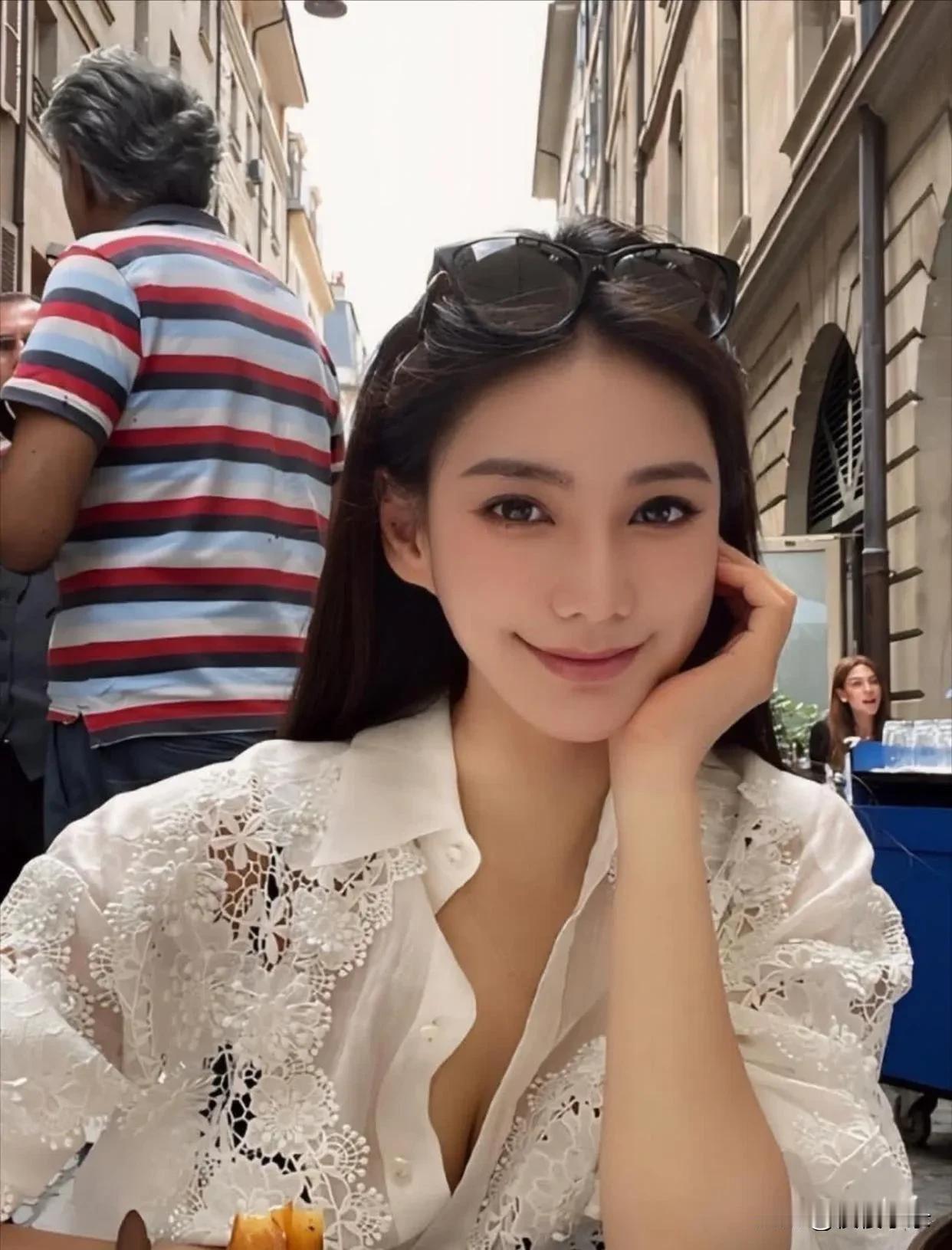 汪小菲给马筱梅拍的泳照真美，难怪他这么宠她，还带她去瑞士度蜜月！[比心][比心]