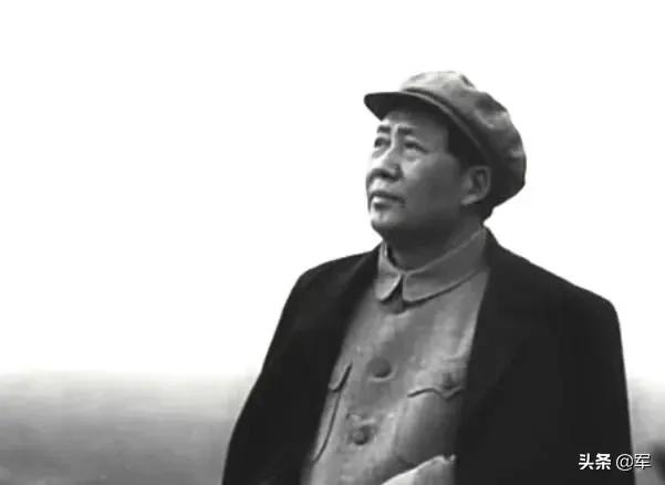 一切从人民的利益出发，一切为人民着想，一生一世为人民服务！