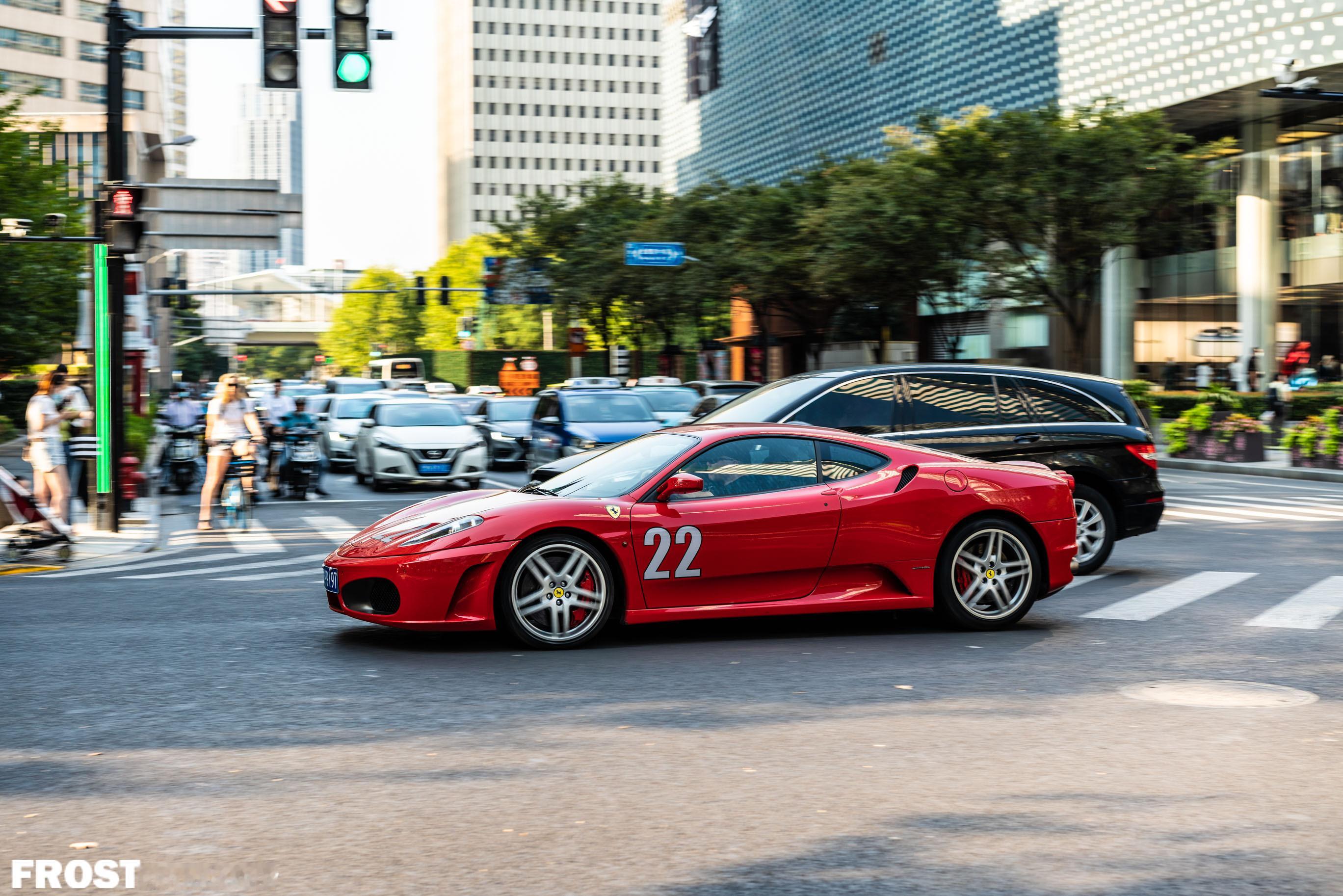 跨越20年时间，上海新天地街拍5代法拉利，430，458，488，f8，296，