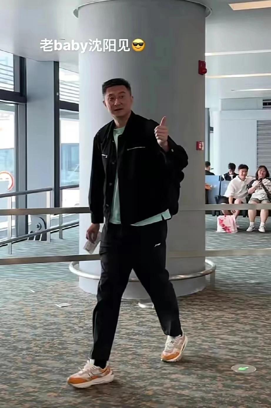 宏远提前到沈阳，周琦自拍不亦乐乎，周琦第一场不打玄机不一般


由于周琦第一场不