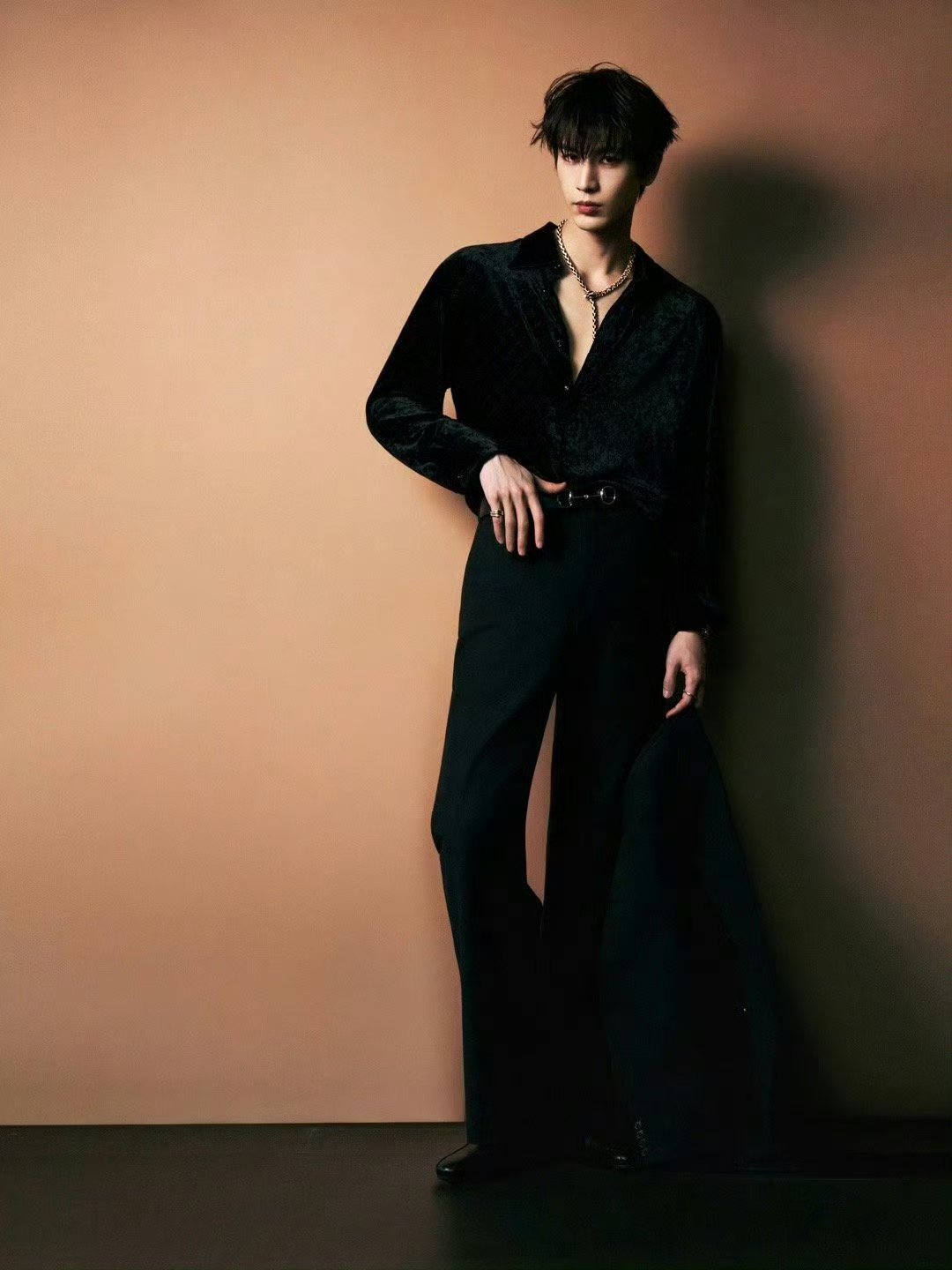 Gucci今晚穿在了张凌赫和宋威龙身上，帅啊。 