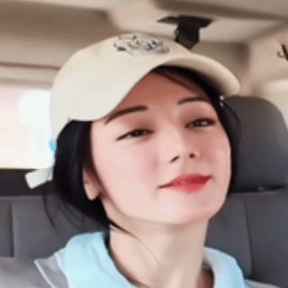 这么多年最爽的是其他人费尽心思想对标迪丽热巴但是迪神完全不把其他人放在眼里当假想