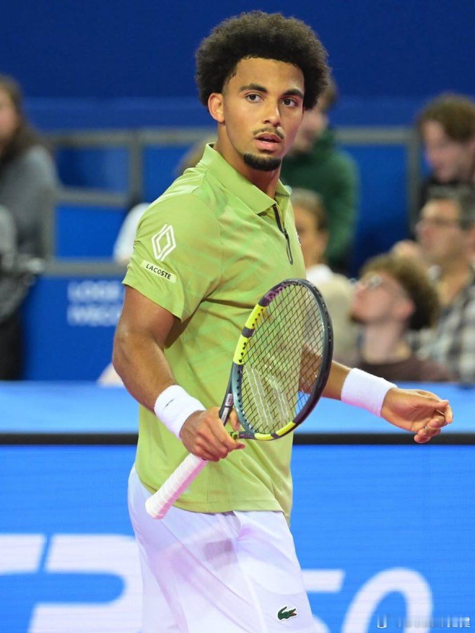 菲斯在蒙彼利埃取得复出首胜，他谈到了今年澳网：“我不看网球。我听说阿尔卡拉斯在澳