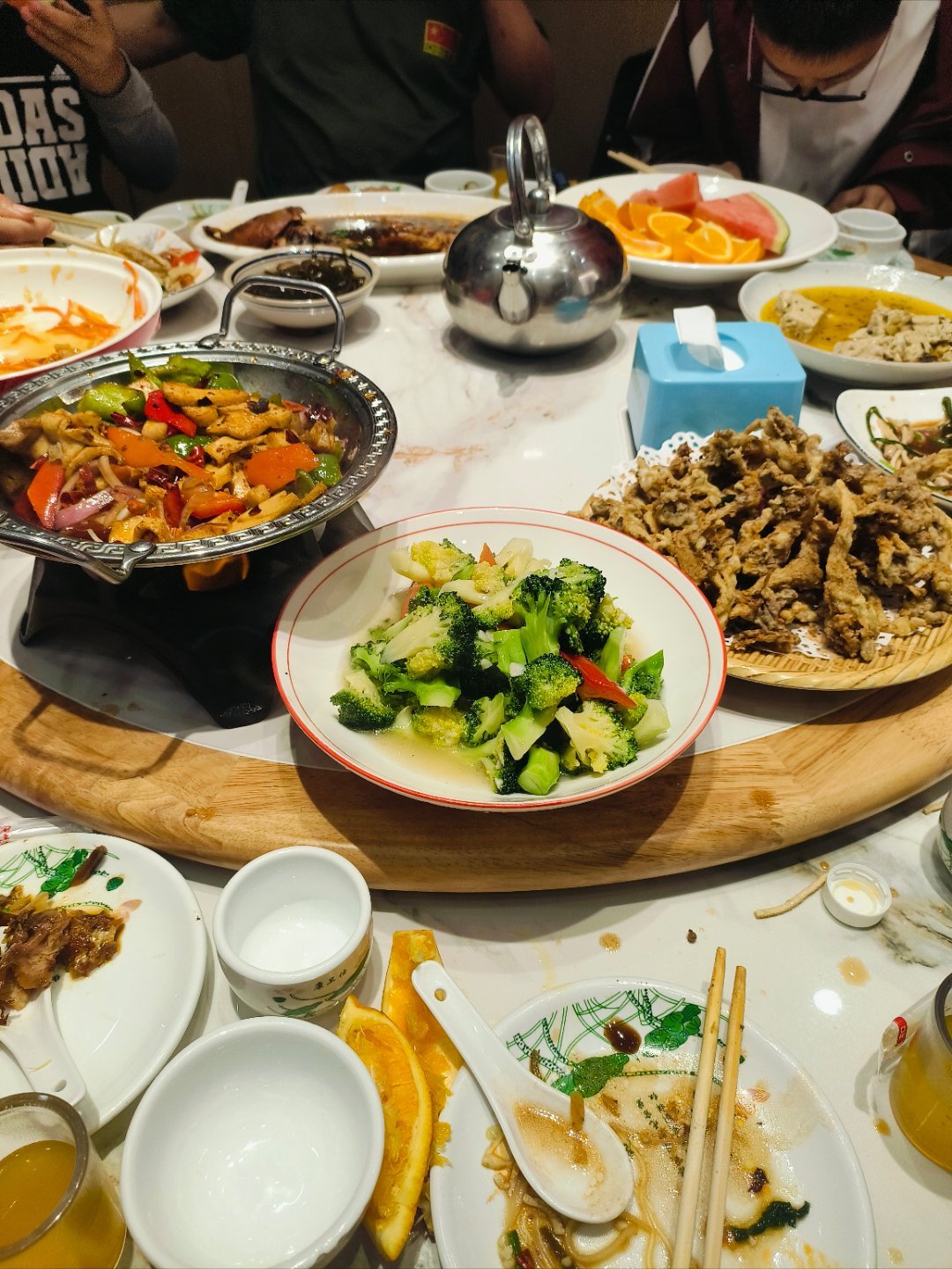 今天生日，下了趟馆子！一年就一次，必须吃点好的犒劳自己一下！来看看👀我的晚餐！