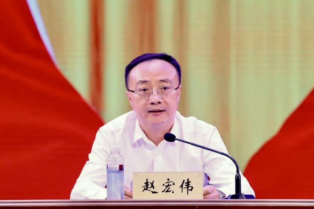 6月30日下午，中国矿业大学在明德礼堂召开庆祝中国共产党成立105周年大会暨树立