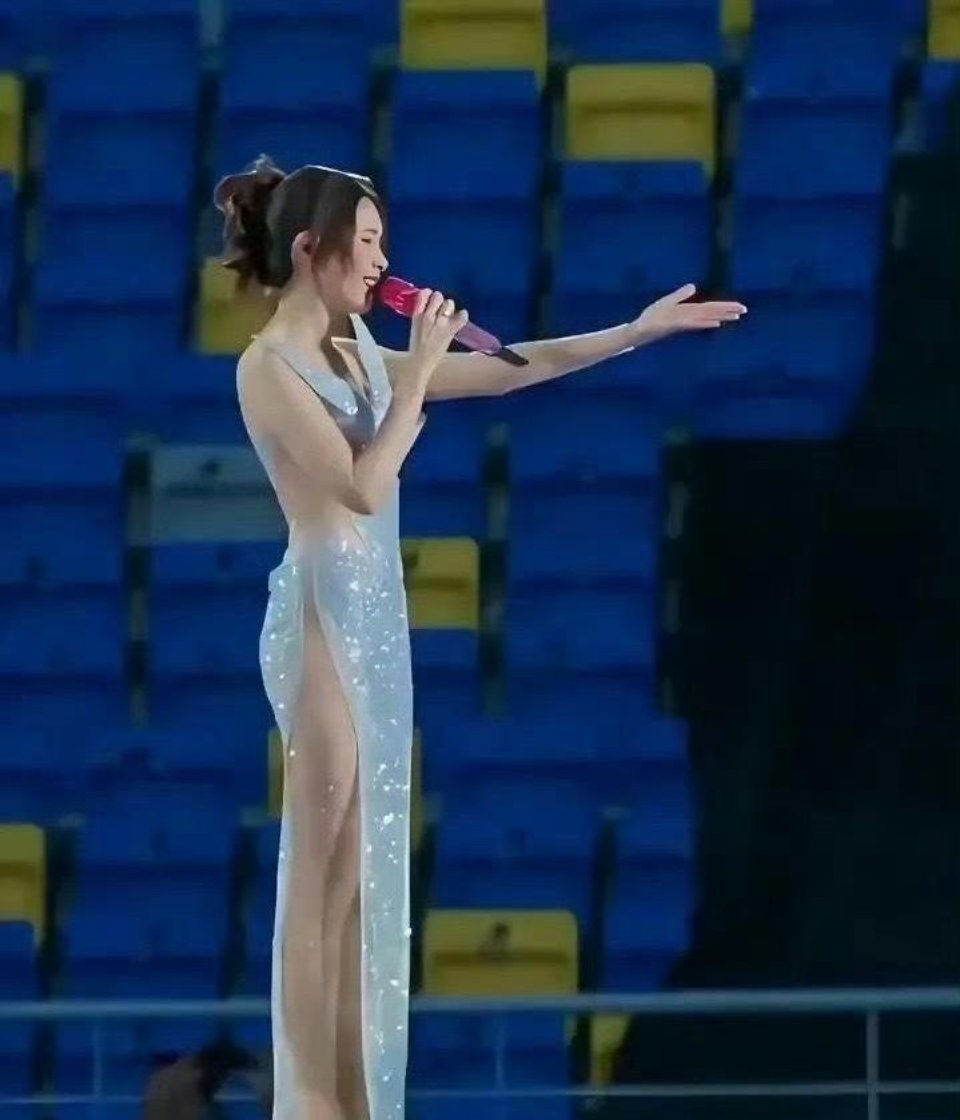 这裙子到底图个啥？ 