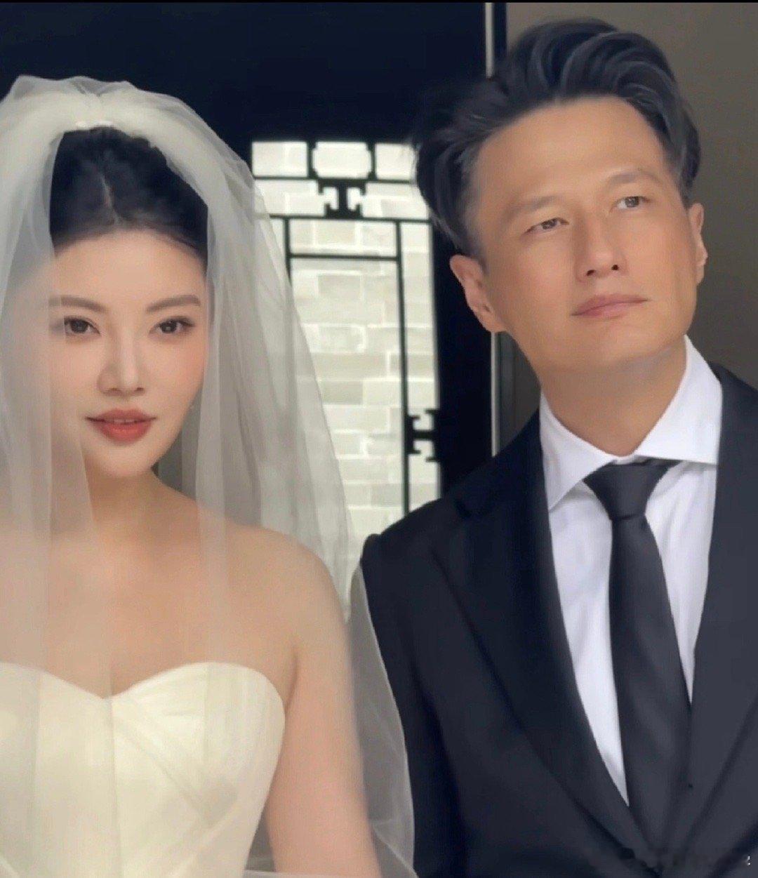 徐冬冬辟谣尹子维逼婚 港区男神尹子维被传逼婚徐冬冬？当事人火速出面澄清，坦言对方