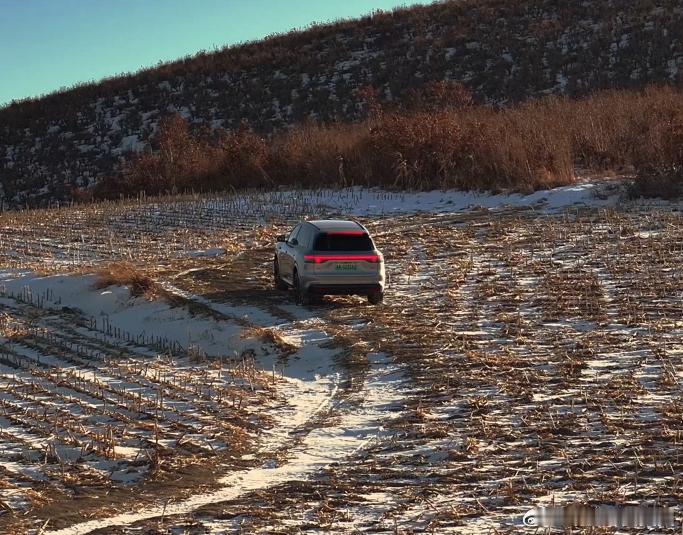 看了小吕斯基的Vlog，我真的被戳到了。记得十几年前我还在上学，过年回老家都是我