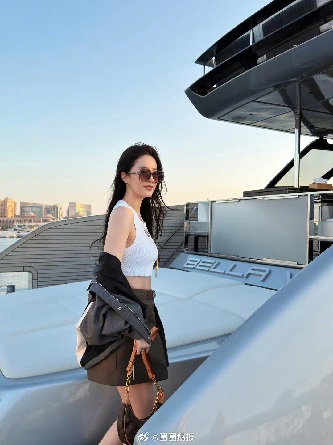 刘亦菲三天更两次刘亦菲这个更新频率刘亦菲三天更两次，真的是过年了！又有自拍啦 