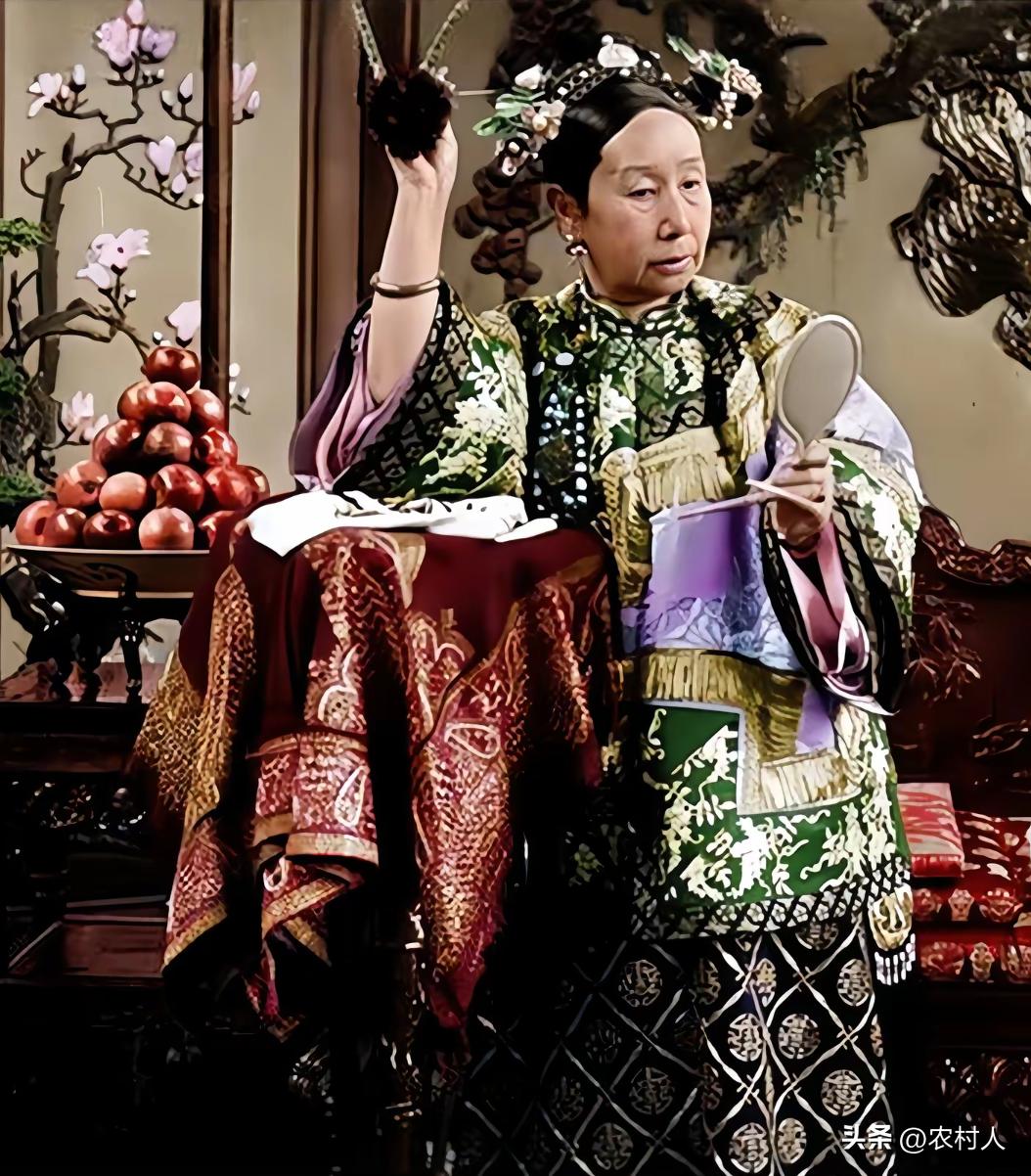 你们知道慈禧的生活到底有多顶级奢侈吗？她将南方用的水果用于宫殿熏香，且只用一天便