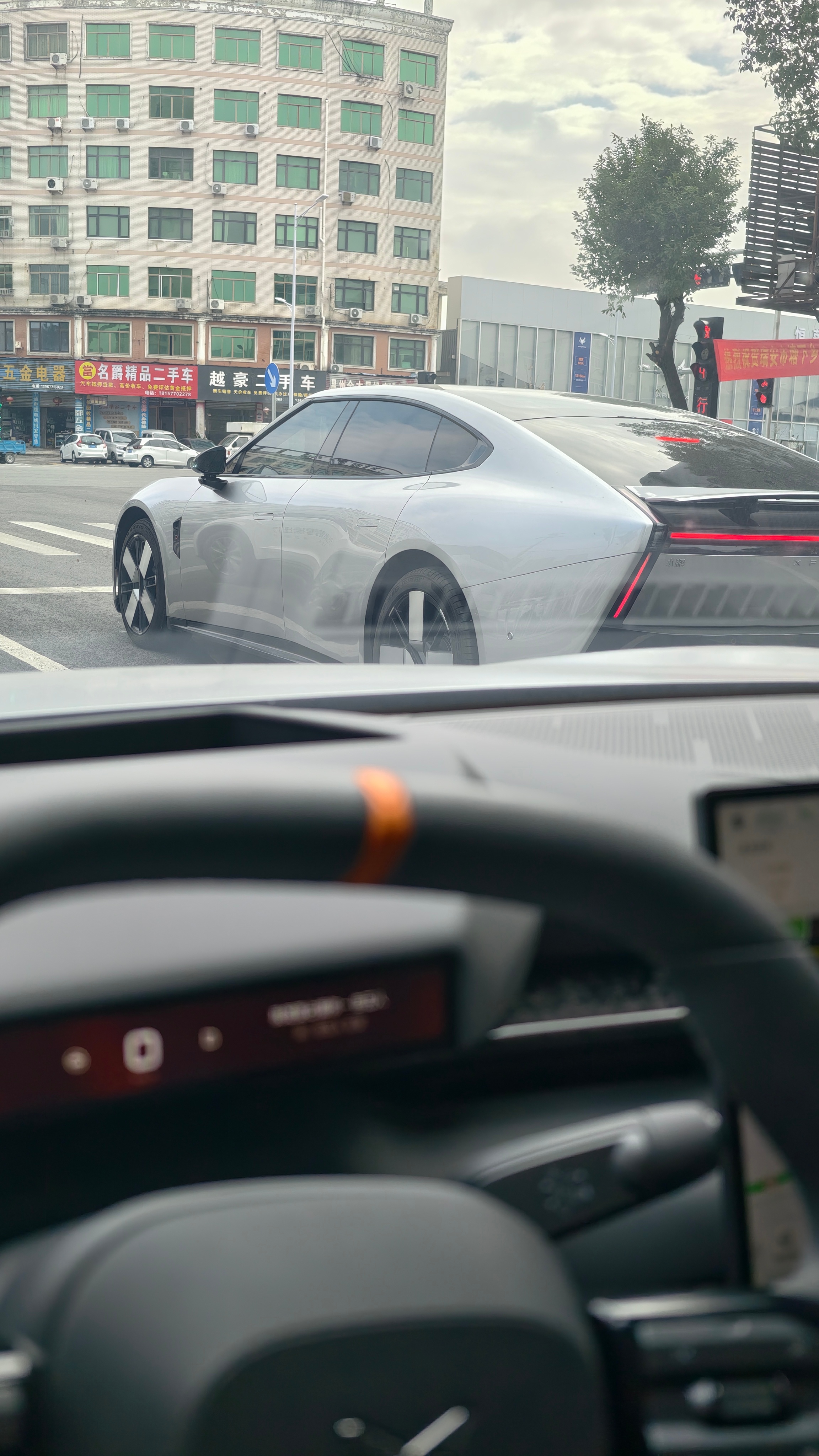 发现我们这P7挺多的小鹏汽车