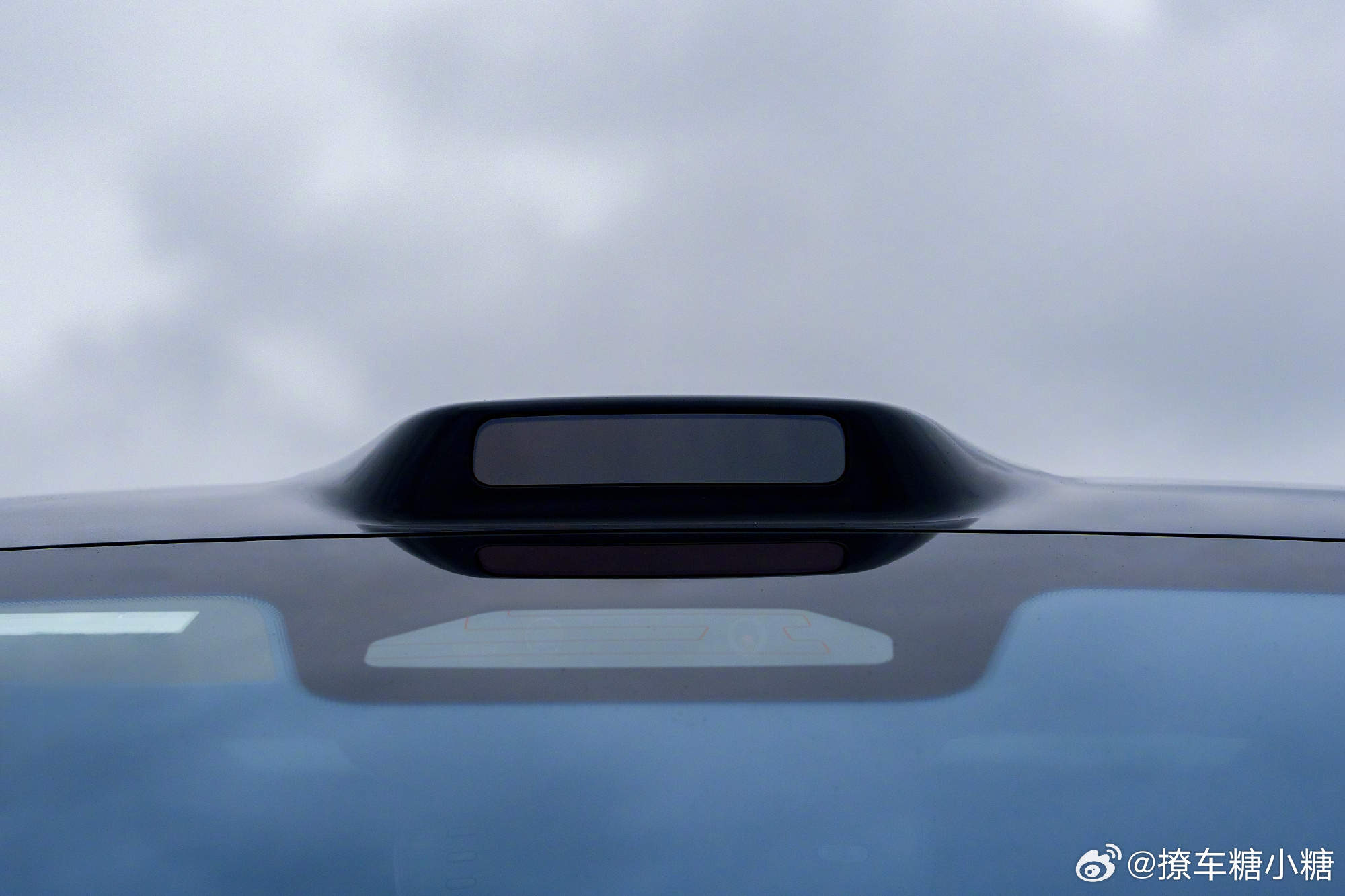 问界M8升级四激光雷达大V聊车 当新东西出来发布后，同家族的新车也都会逐步搭载！