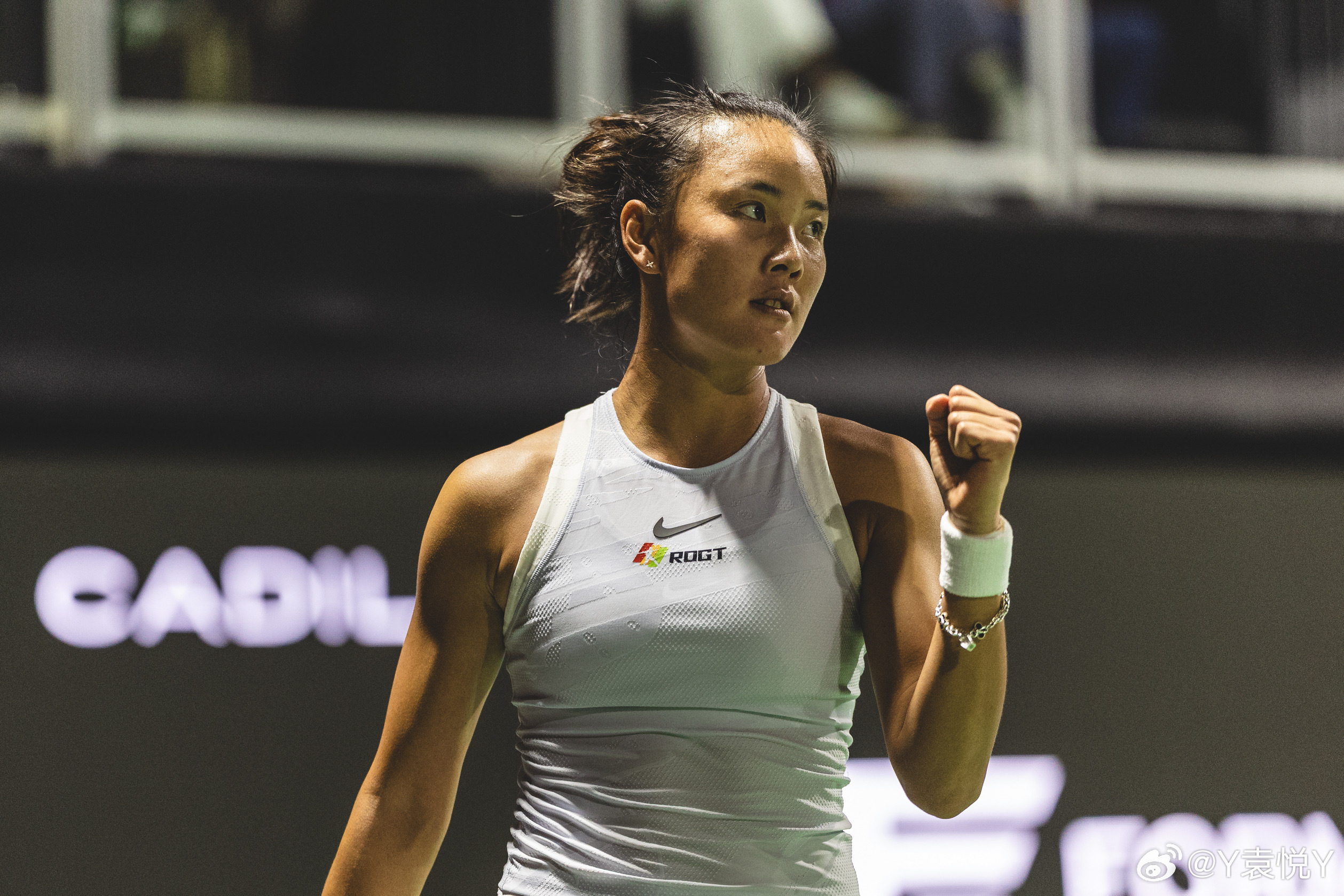 卫冕了好像又没完全卫冕[坏笑]还是很喜欢奥斯汀[心]吹爆佩古拉小姐姐好吧！！！邀