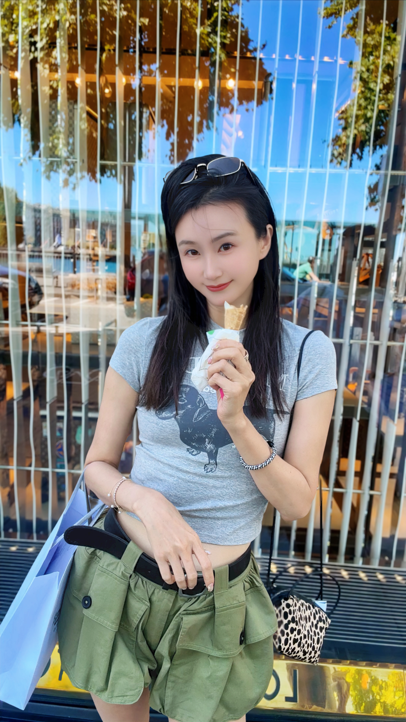突然呢，我就释怀了喷泉在金色阳光下 都好美好啊！ 瑞士·日内瓦湖