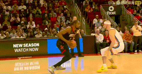 卡鲁索这防守值多少？杜兰特23中7真怕小个？
阿杜今天铁成狗23中7、开局5中0