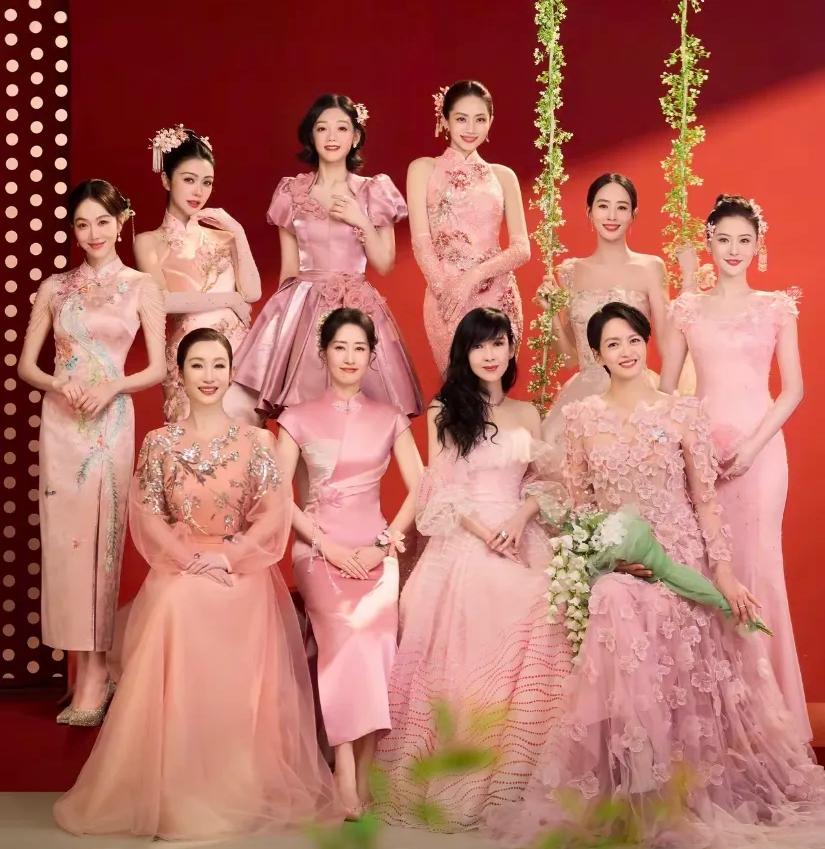 春晚啥都好，就是演员太多了，人员太密集了，好多镜头都是一闪而过，而且长的脸、画的