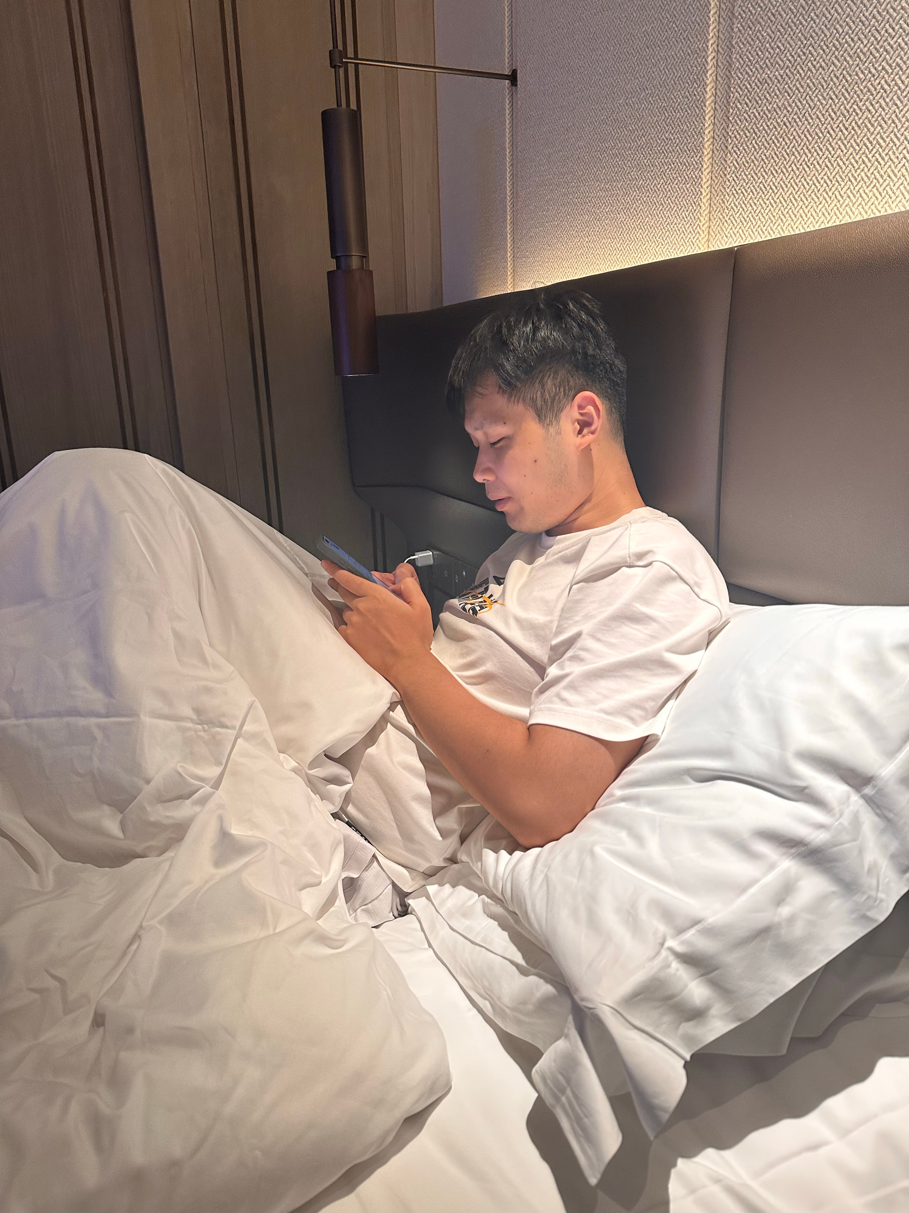 成熟男人我的观赛搭子 ​​​